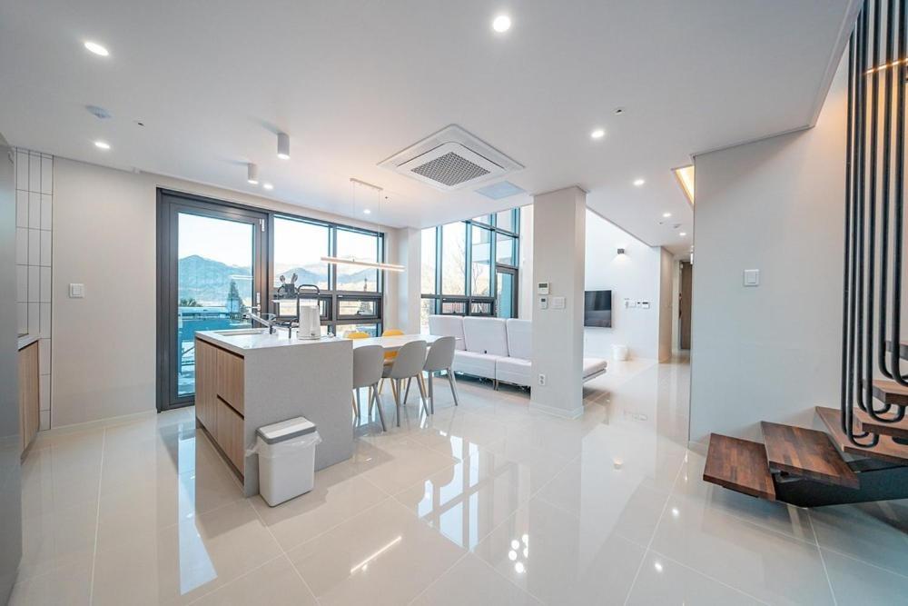 Hotel Jecheon The Shine Cheongpung Habitación foto