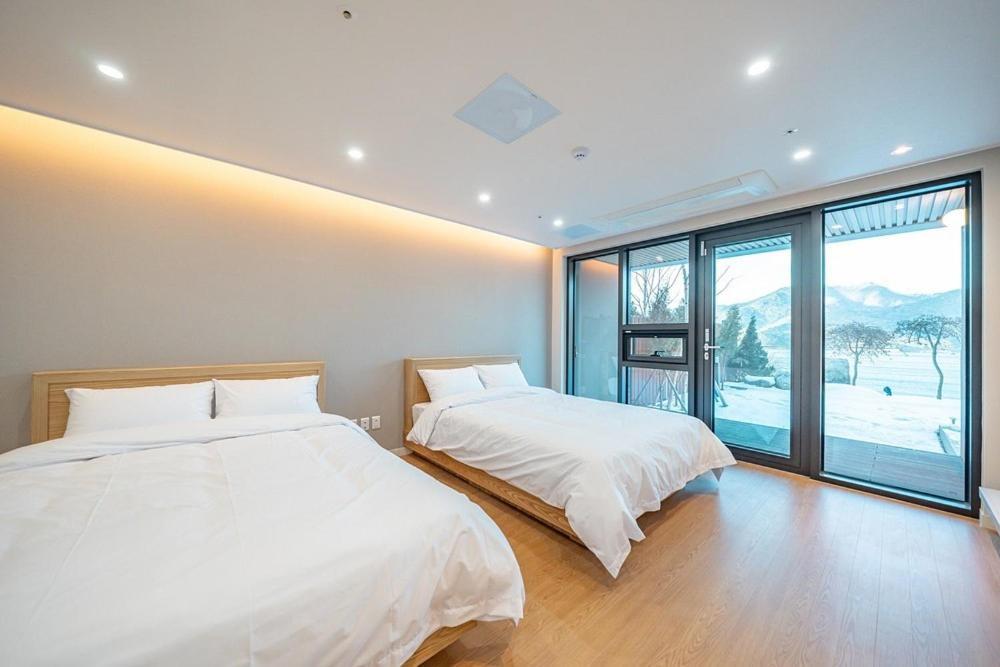Hotel Jecheon The Shine Cheongpung Habitación foto