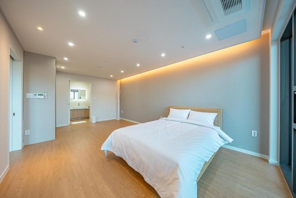 Hotel Jecheon The Shine Cheongpung Habitación foto